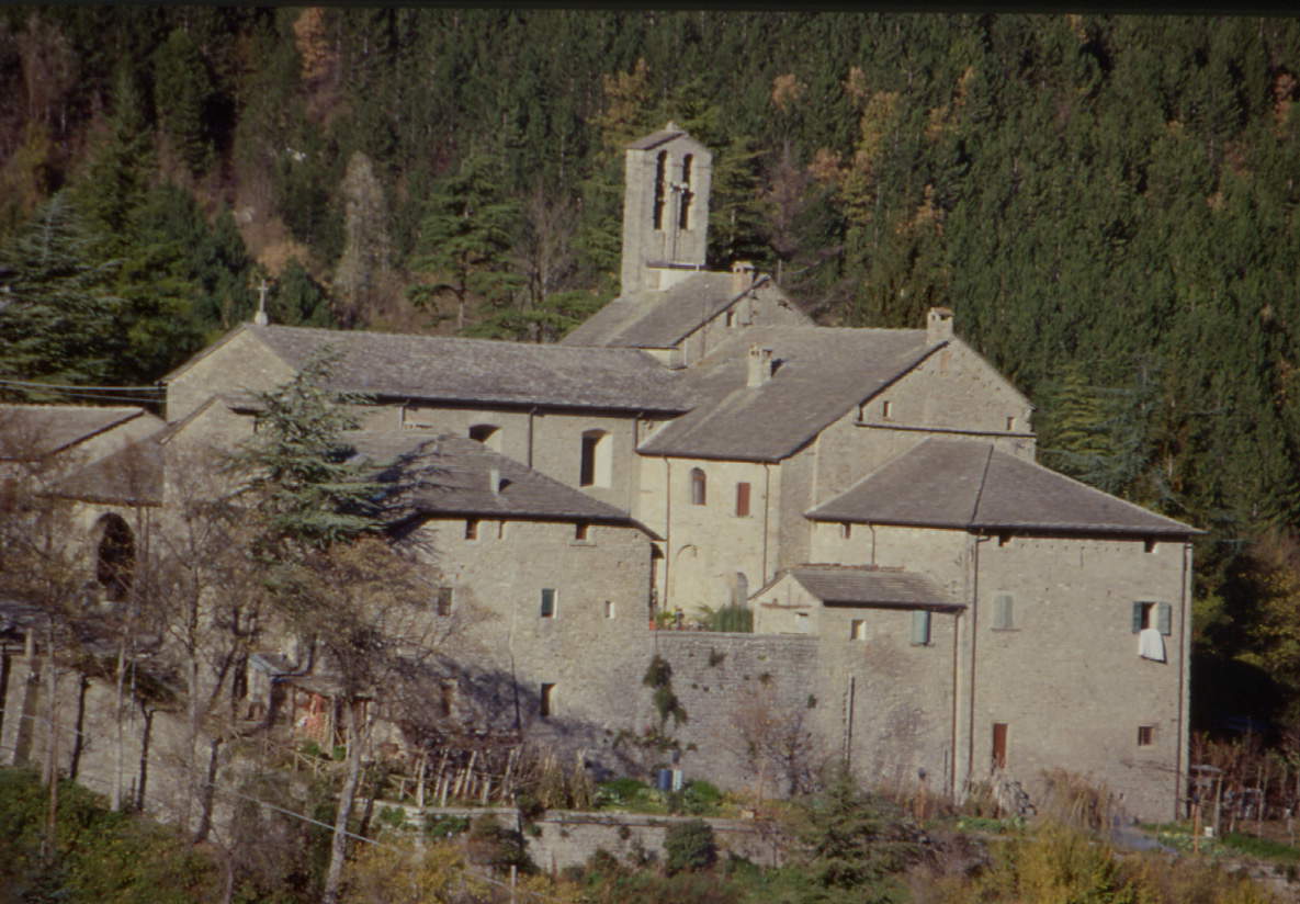 Abbazia di San Benedetto in Alpe. Foto Parco Nazionale delle Foreste Casentinesi Abbazia di San Benedetto in Alpe. Foto Parco Nazionale delle Foreste Casentinesi