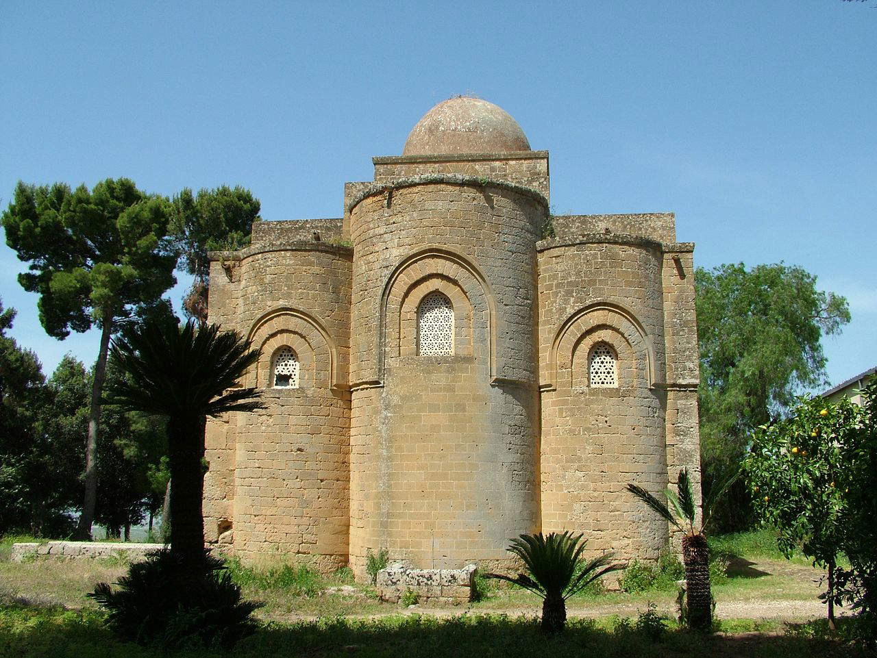 La Sainte Trinité de Castelvetrano. Photo de Clemens Franz La Sainte Trinité de Castelvetrano. Photo de Clemens Franz