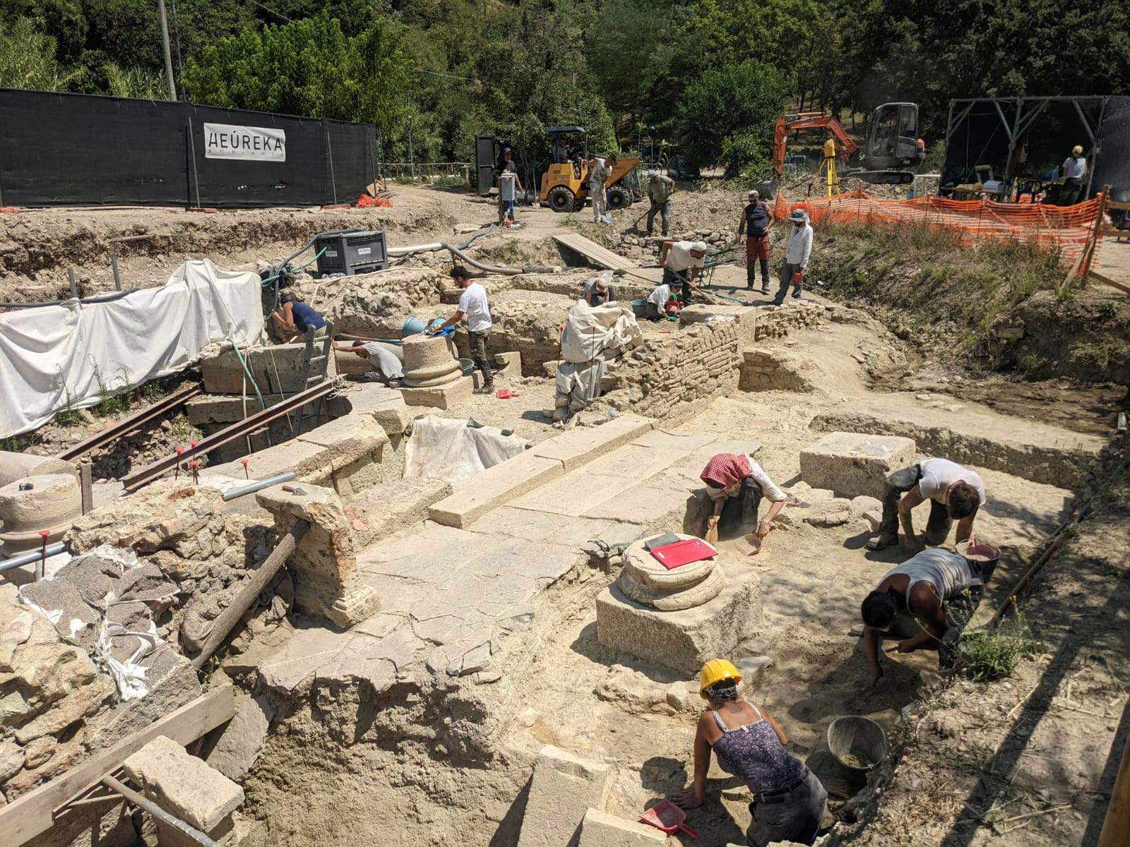 Toscana Scoperte Statue Di Bronzo Nel Santuario Romano Di San Casciano Dei Bagni