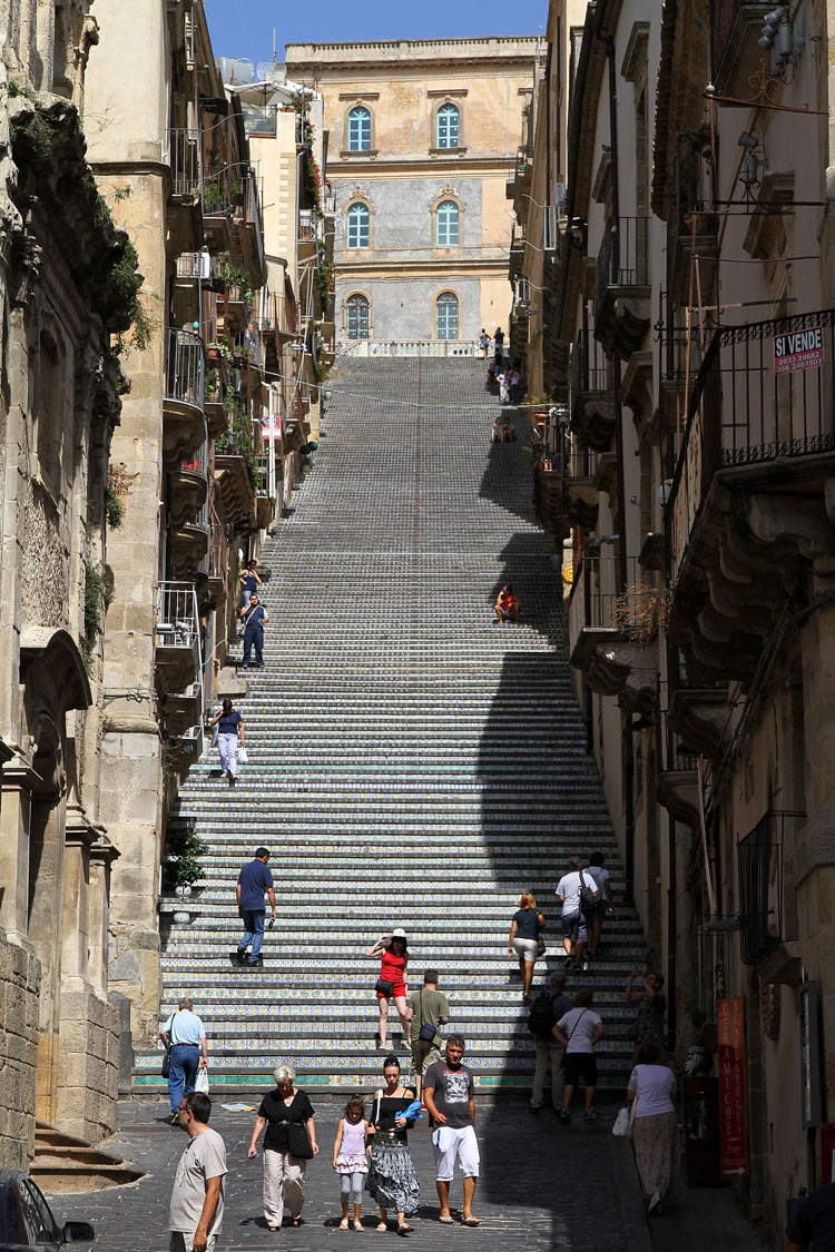 La Scalinata di Caltagirone La Scalinata di Caltagirone
