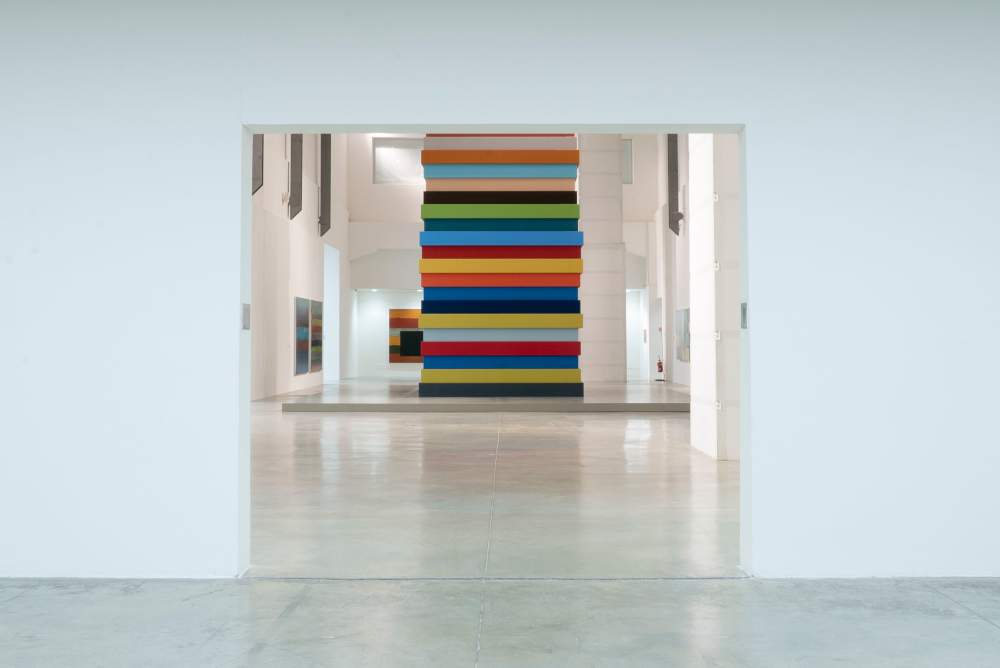 An extensive retrospective of contemporary painting artist Sean Scully at MAMbo.