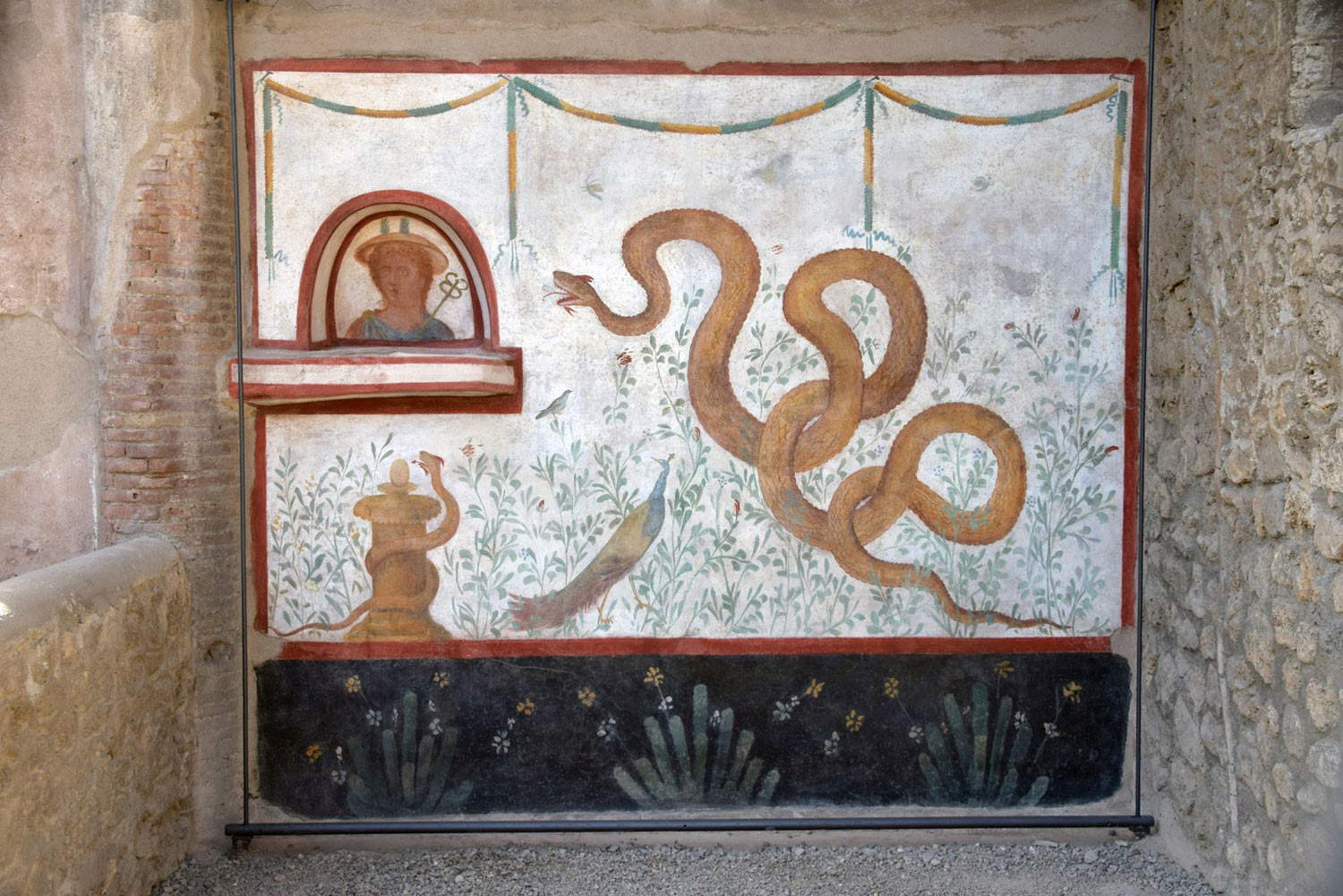 Römische Kunst, Agathodaimon (1. Jahrhundert n. Chr.; Fresko; Pompeji, Archäologischer Park, Cryptoporticus-Haus)