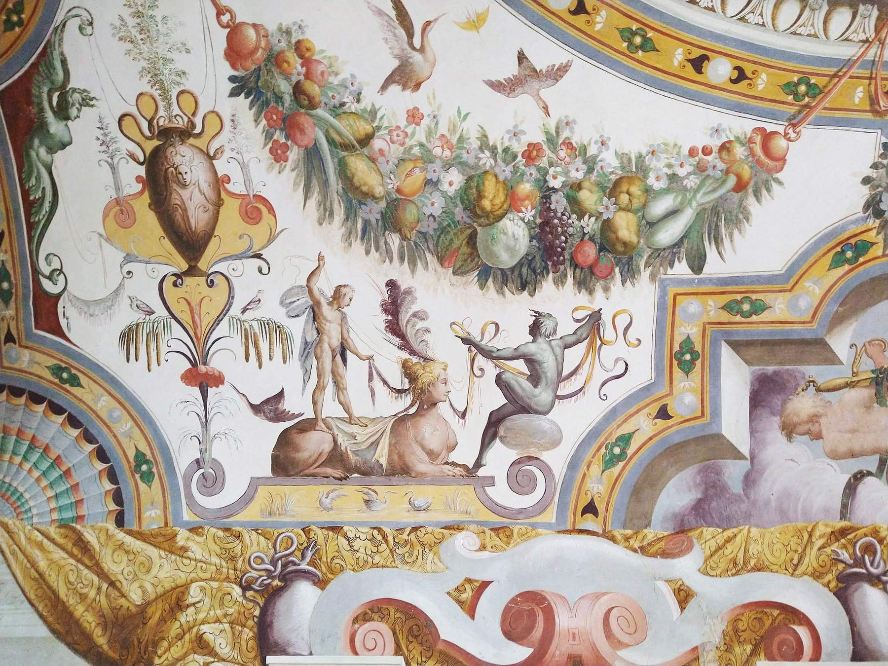 Giovanni Antonio Paganino, Sphinx (1576-1584 ; fresque ; Langhirano, château de Torrechiara)