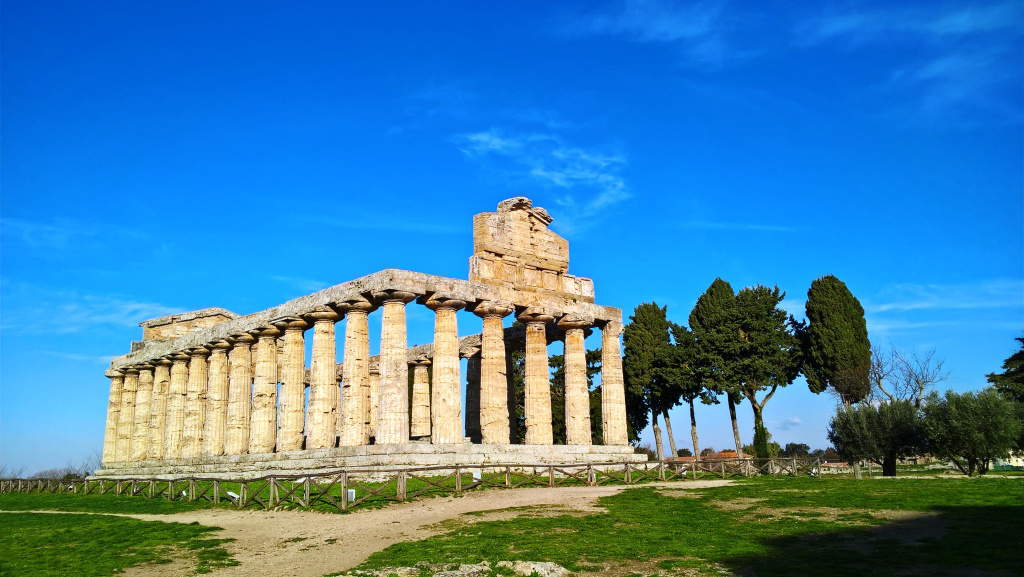 Il tempio di Atena. Foto Parco Archeologico di Paestum e Velia Il tempio di Atena. Foto Parco Archeologico di Paestum e Velia