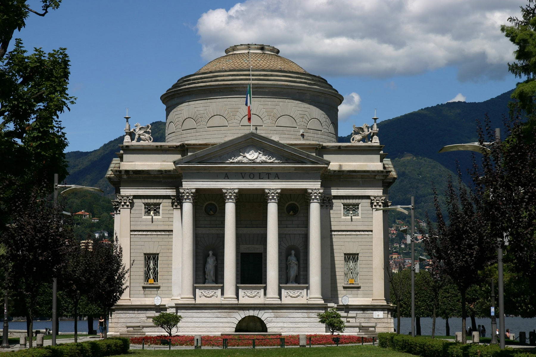 The Tempio Voltiano in Como. Photo Visit Como The Tempio Voltiano in Como. Photo Visit Como