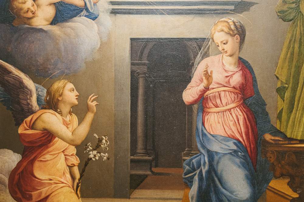 Terre degli Uffizi, une exposition à Poppi sur la maternité, le début du monde et l'essence de l'amour 