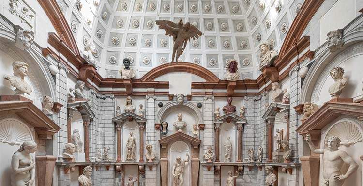 Venise, les installations de Tribuna au Palazzo Grimani resteront permanentes.