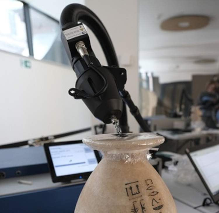 Université de Pise, une méthode olfactive innovante pour découvrir le contenu de vases égyptiens vieux de 3500 ans 