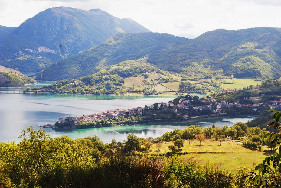 Lake Turano, what to see: five-step itinerary