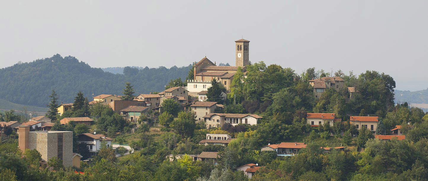 Fortunago. Fotos in der Lombardei Fortunago. Fotos in der Lombardei