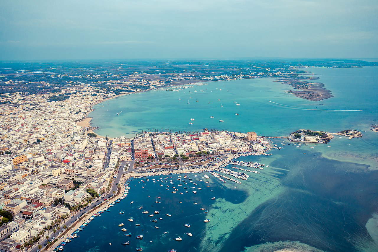 Veduta di Porto Cesareo. Foto di Paolo Damiano Dolce Veduta di Porto Cesareo. Foto di Paolo Damiano Dolce