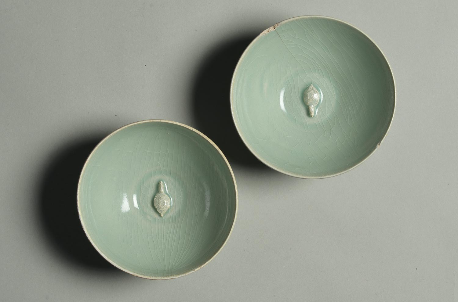 Yaozhou Furnaces, Pair of cups with turtle and lotus motif (Five Dynasties Period - 907-960 - or Northern Song - 960-1127; diameter 11.5 cm; Shang Shan Tang Collection)