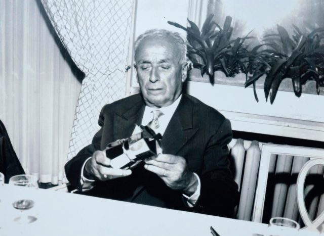 Alfonso Bialetti con la Moka Alfonso Bialetti con la Moka