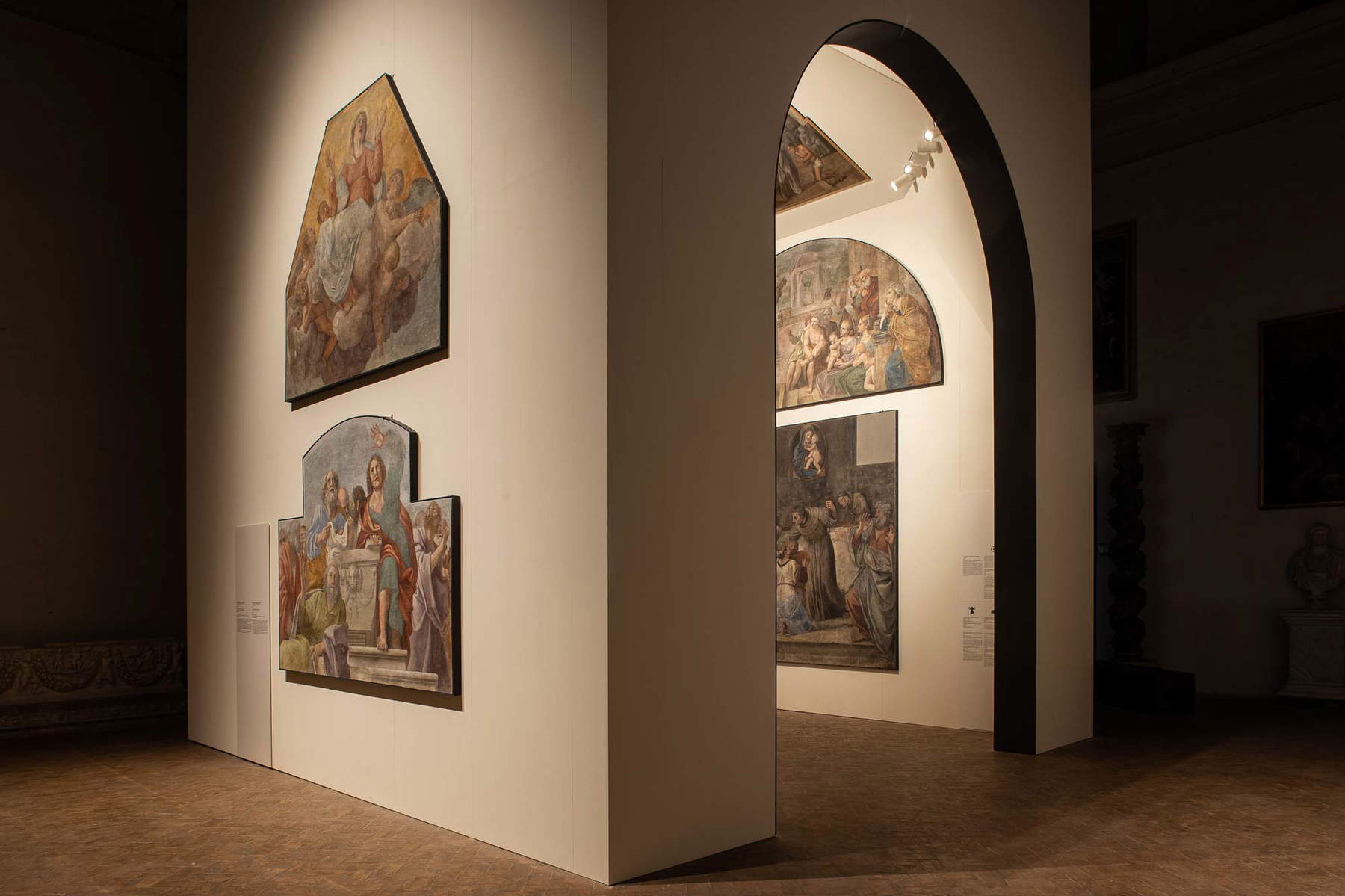 Exposiciones Annibale Carracci. Los frescos de la Capilla Herrera. Fotografía de Alberto Novelli Exposiciones Annibale Carracci. Los frescos de la Capilla Herrera. Fotografía de Alberto Novelli