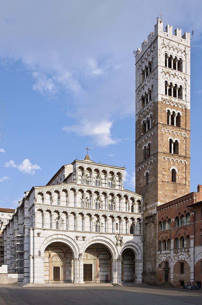 La cattedrale di San Martino e il campanile Foto: Elaine Mao La cattedrale di San Martino e il campanile Foto: Elaine Mao