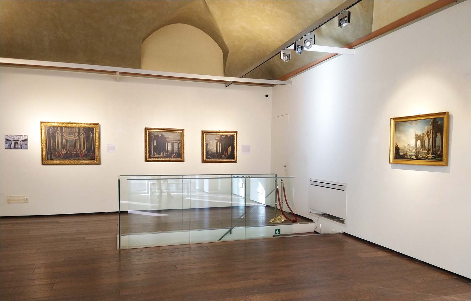 Allestimenti della mostra Giovanni Paolo Panini, un dossier piacentino. La formazione fra Piacenza e Roma Allestimenti della mostra Giovanni Paolo Panini, un dossier piacentino. La formazione fra Piacenza e Roma