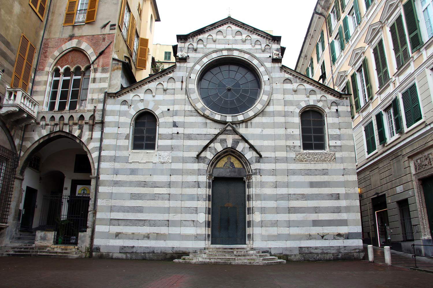 Genova, facciata della chiesa di San Matteo Genova, facciata della chiesa di San Matteo