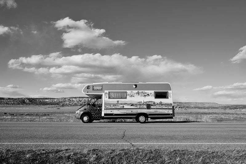 Thomas Sch&uuml;pping, su caravana fotografiada en Arizona