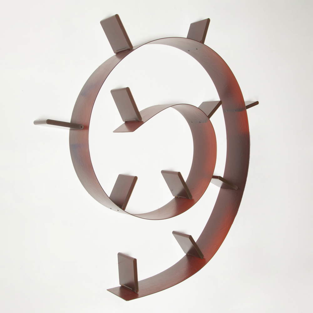 La libreria Bookworm di Ron Arad progettata nel 1994 per Kartell La libreria Bookworm di Ron Arad progettata nel 1994 per Kartell