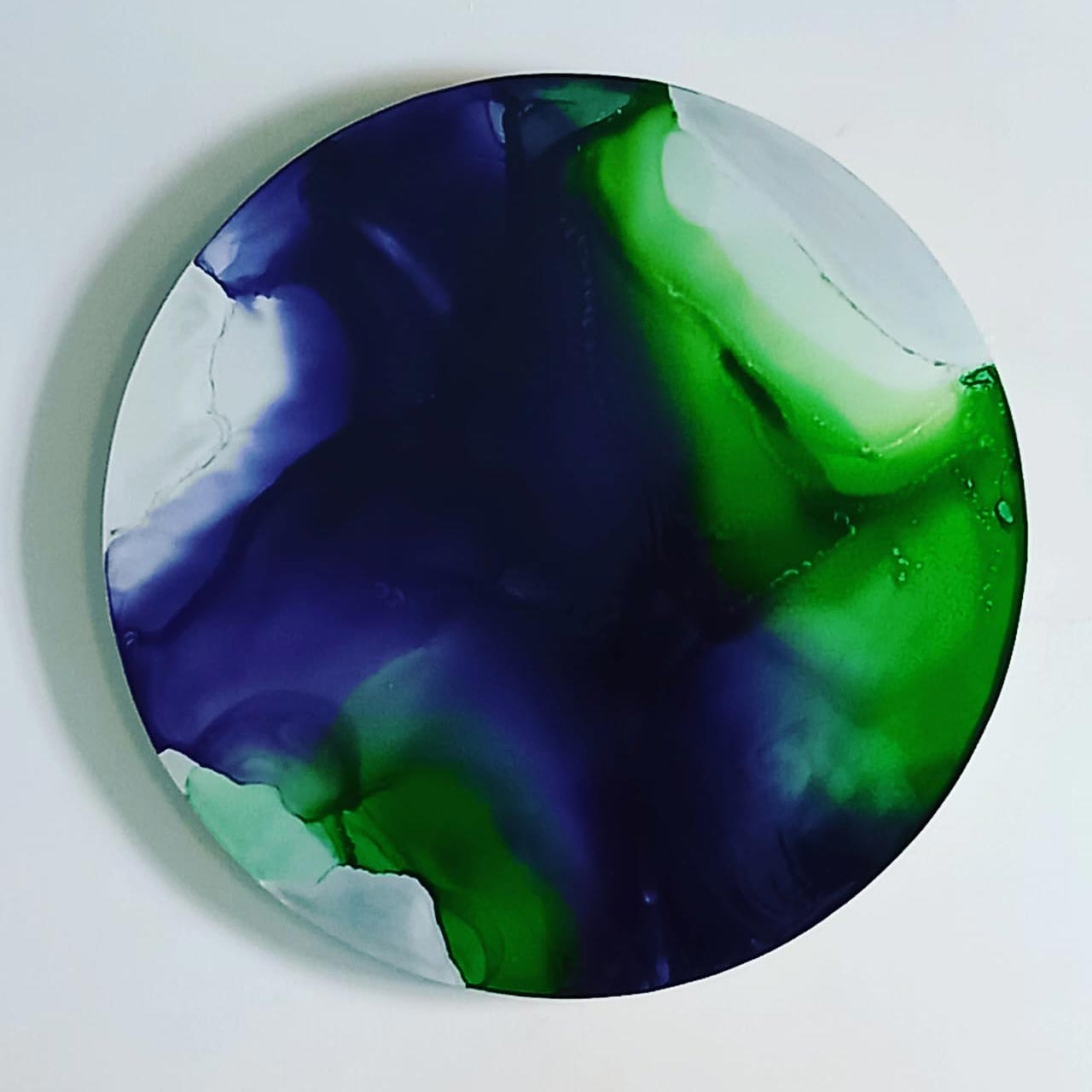 Maurizio Faleni, Osmosis 48/22 (técnica mixta sobre aluminio, diámetro 84 cm) Maurizio Faleni, Osmosis 48/22 (técnica mixta sobre aluminio, diámetro 84 cm)
