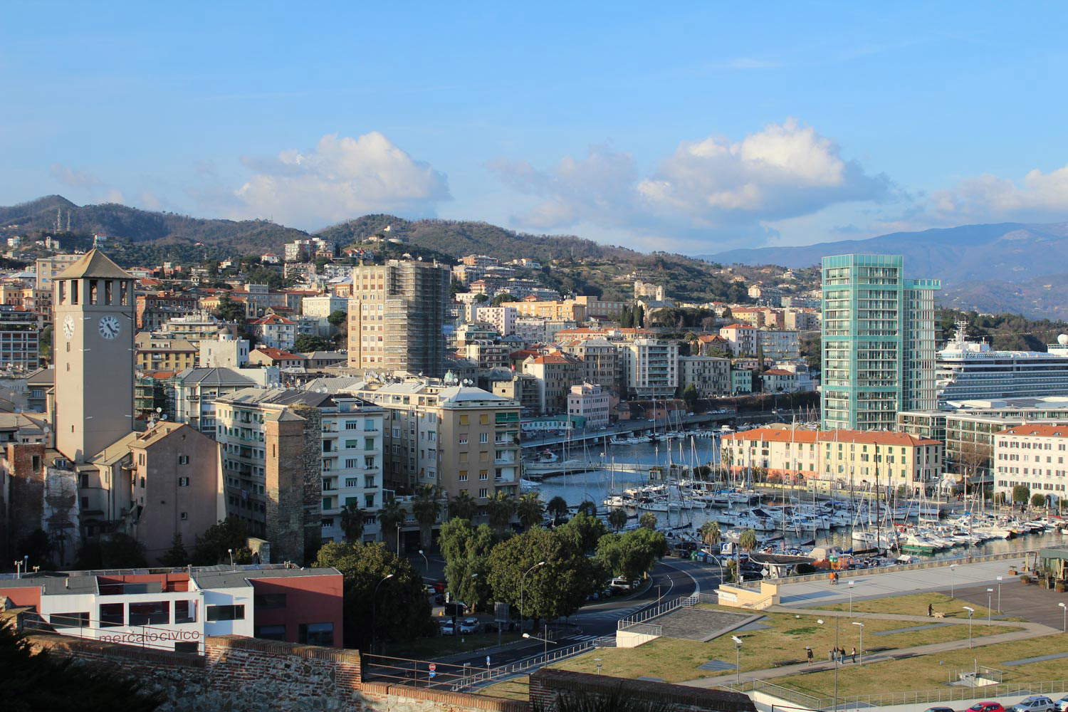 Blick auf Savona. Foto: Silvia Basso Blick auf Savona. Foto: Silvia Basso