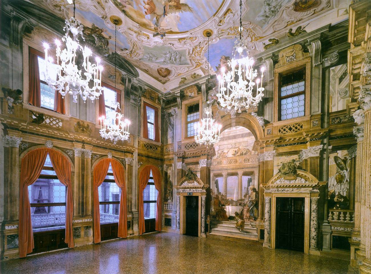 Der Raum mit den Fresken von Tiepolo. Foto: Web Gallery of Art Der Raum mit den Fresken von Tiepolo. Foto: Web Gallery of Art