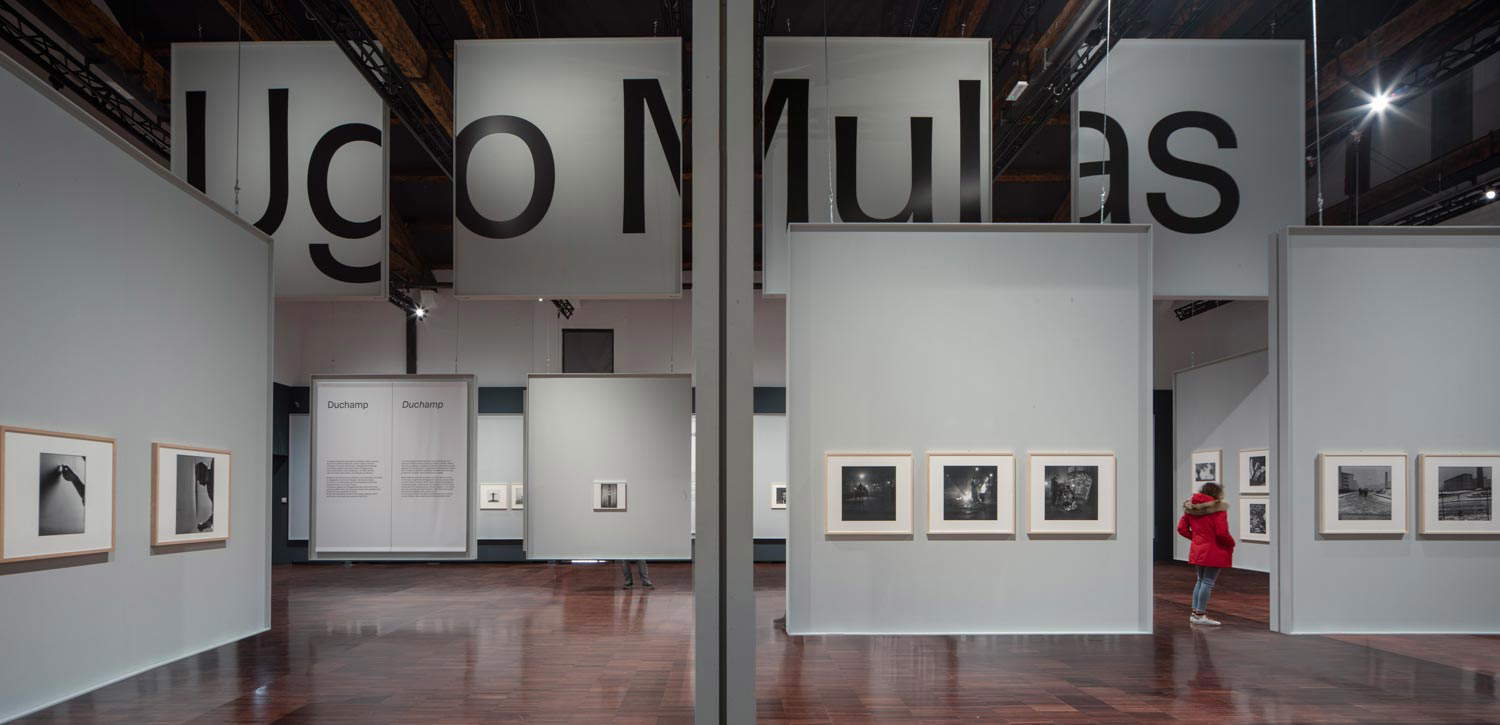 Montage de l'exposition Ugo Mulas. L'opération photographique. Photo: Alessandra Chemollo Montage de l'exposition Ugo Mulas. L'opération photographique. Photo: Alessandra Chemollo