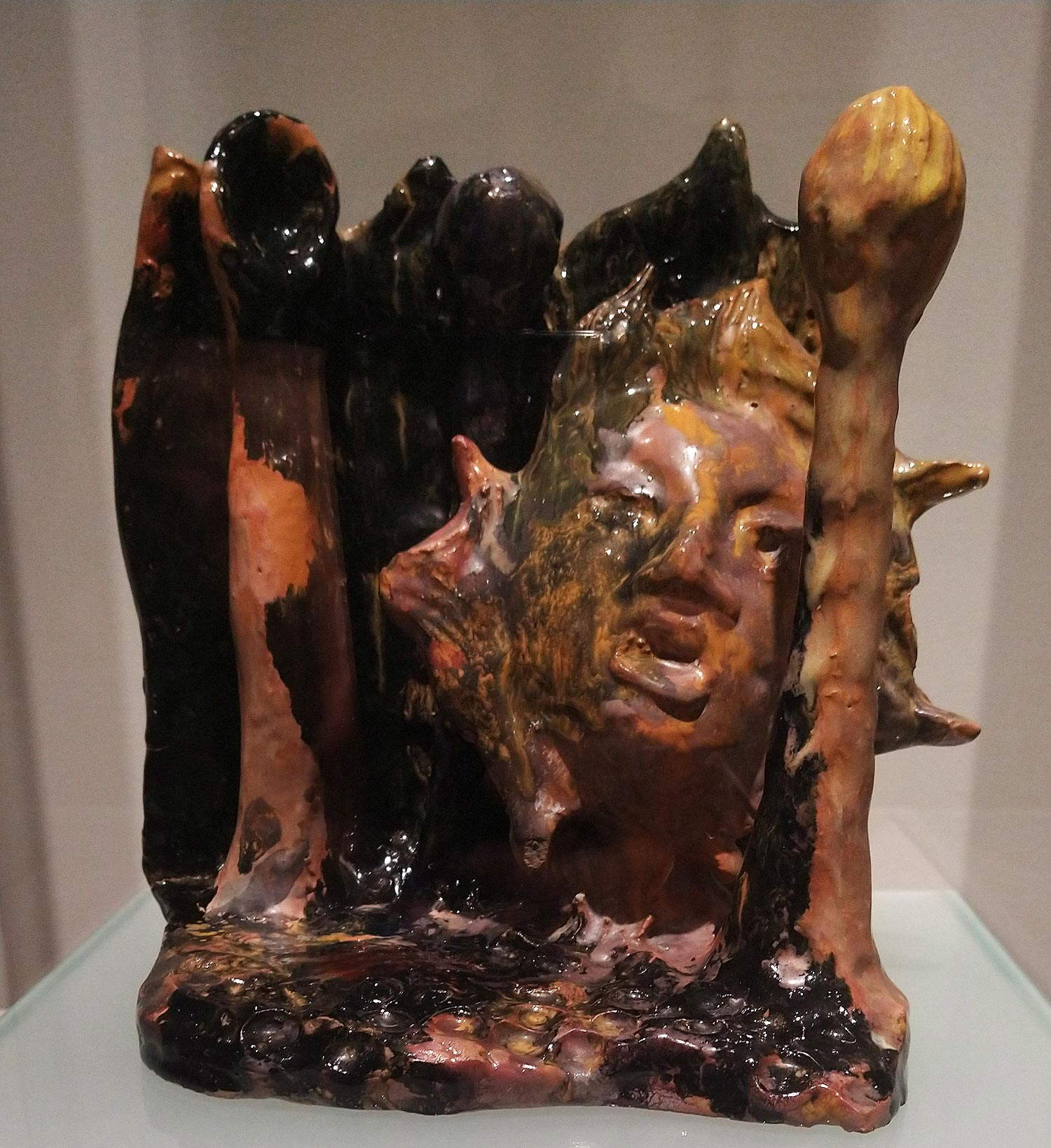 Fausto Melotti, Carta a Fontana (1944; cerámica vidriada policromada, 23,2 x 24 x 18,6 cm; Milán, Colección Marta Melotti)