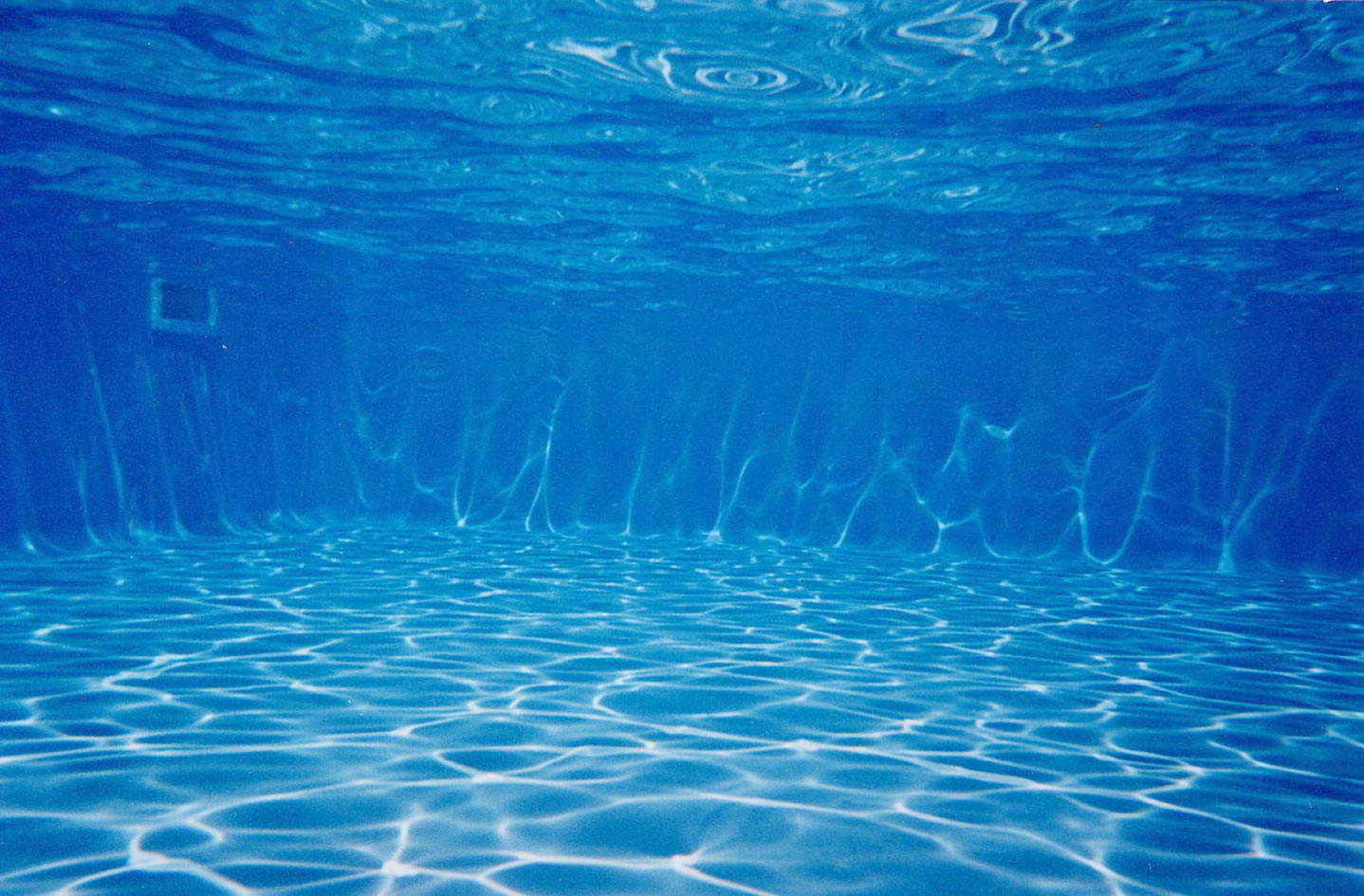 Letizia Galli, Pool 2002.4 (2002; acrilico su tela, 180 x 250 cm) Letizia Galli, Pool 2002.4 (2002; acrilico su tela, 180 x 250 cm)