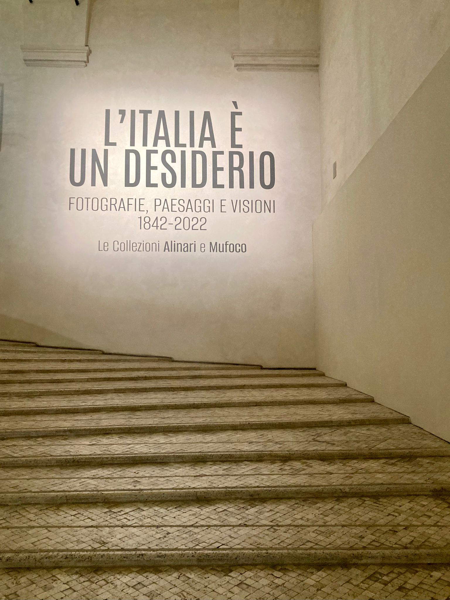 Luigi Ghirri dalle serie più note agli esordi: a Modena un viaggio a  ritroso nella sua fotografia