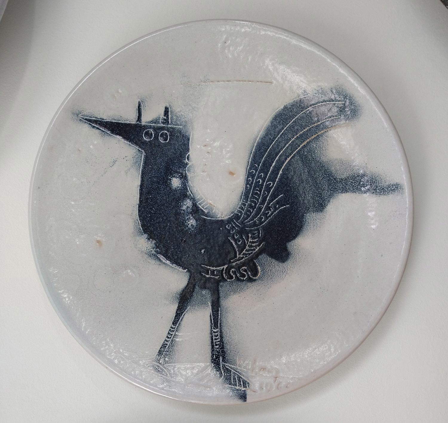 Wifredo Lam, Ohne Titel (1962; glasierte und zerkratzte Keramik, 38 cm; Privatsammlung)