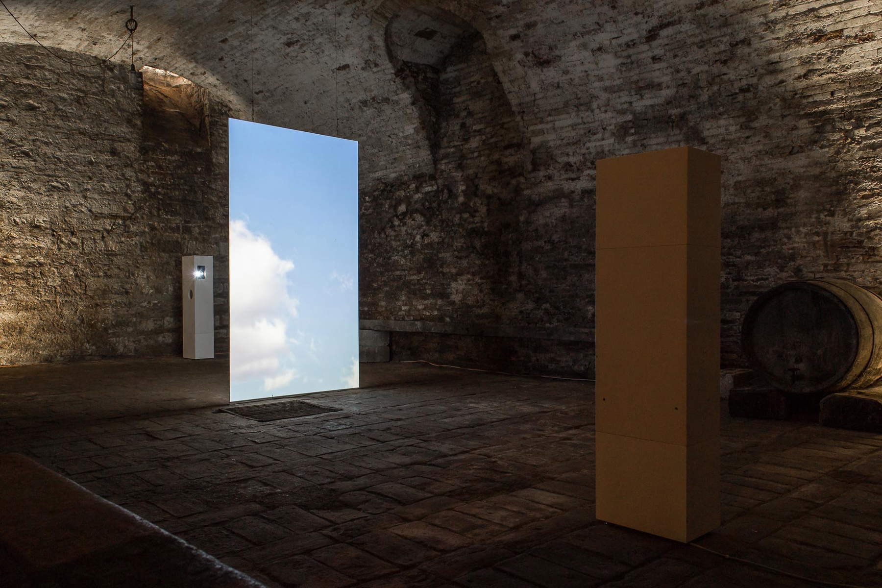 Minus.log, Notime 03 (2018; instalación). Fiesta de la floración, Pérgola (Pesaro-Urbino). Minus.log, Notime 03 (2018; instalación). Fiesta de la floración, Pérgola (Pesaro-Urbino).