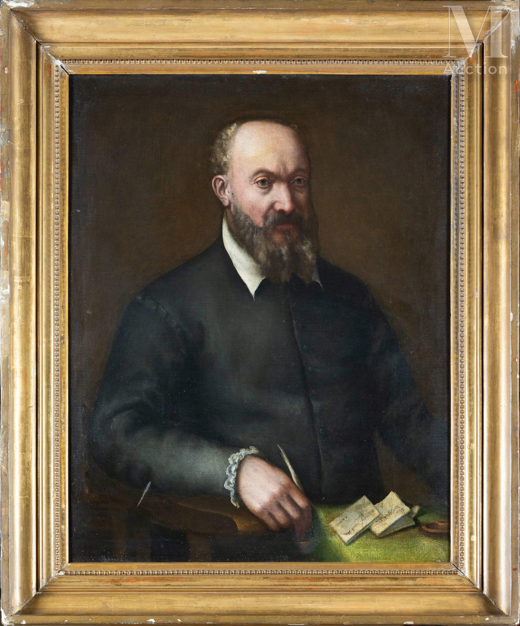 Europa Anguissola, Portrait d'un gentilhomme (de la famille Affaitati ?) avec un stylo dans la main droite (huile sur toile, 90 x 70 cm) Europa Anguissola, Portrait d'un gentilhomme (de la famille Affaitati ?) avec un stylo dans la main droite (huile sur toile, 90 x 70 cm)