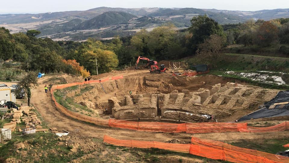 La excavación del anfiteatro de Volterra, 