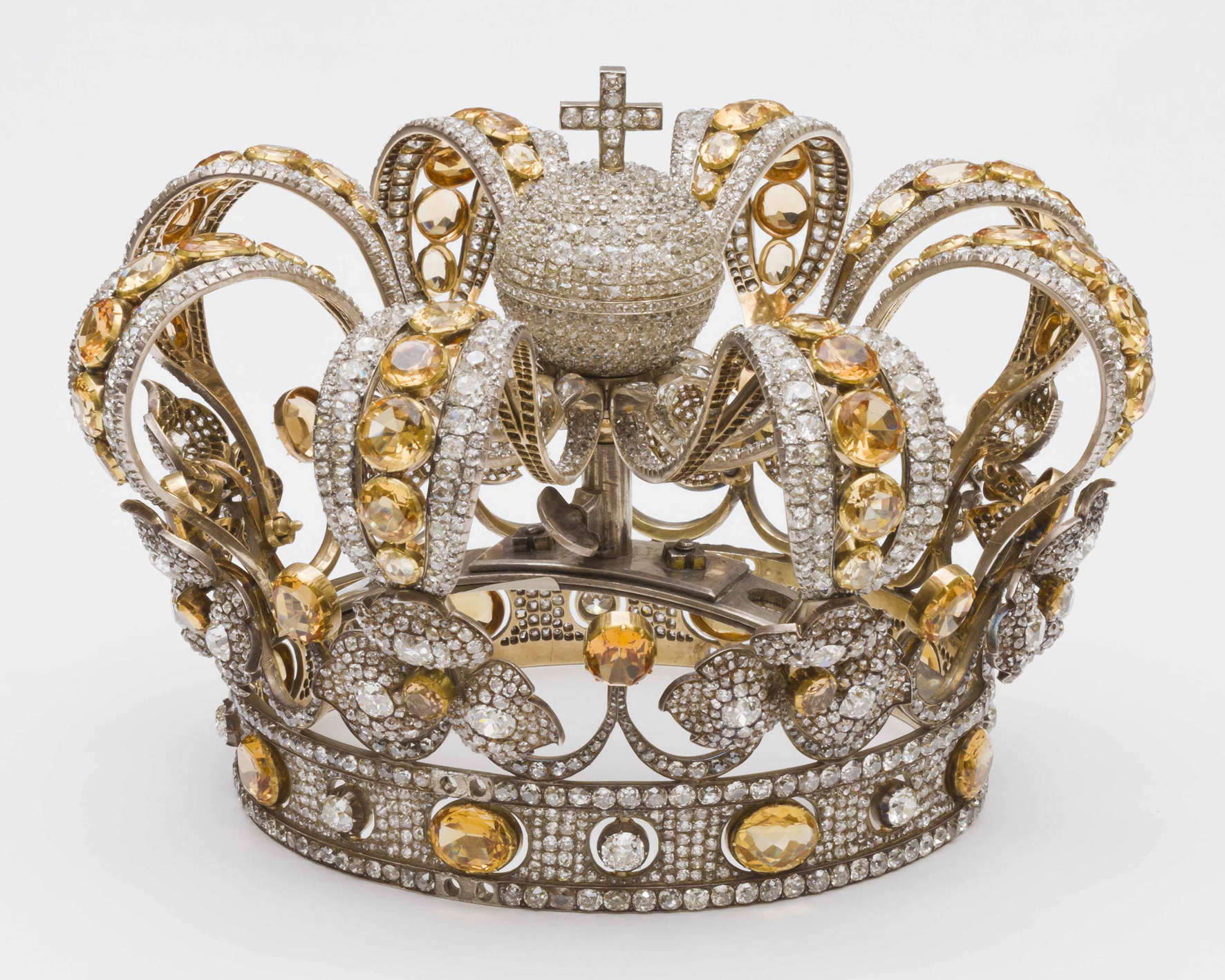 Narciso Pr&aacute;xedes Soria, Couronne de la Vierge d'Atocha (1852 ; argent, diamants, topazes, 16 x 14 cm ; Madrid, Galerie des collections royales)