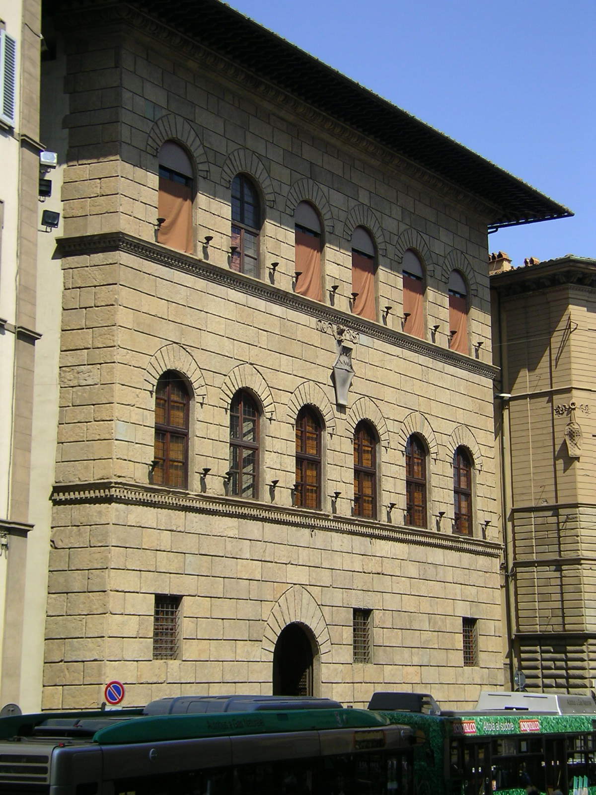 Giuliano da Maiano (?), Palazzo Antinori (1461-1469). Foto: Francesco Bini Giuliano da Maiano (?), Palazzo Antinori (1461-1469). Foto: Francesco Bini
