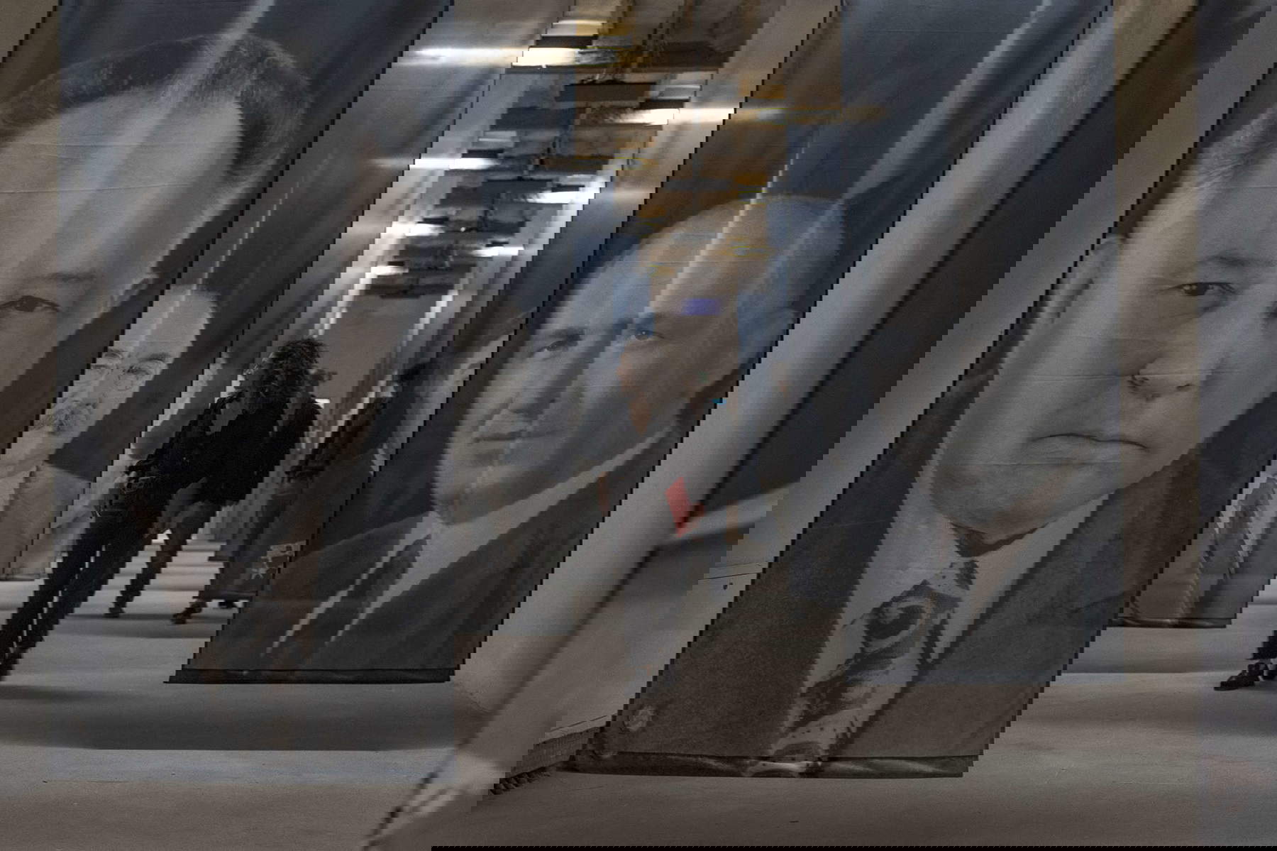 ¡Montaje de la exposición Felicitazioni! CCCP - Fieles a la línea 1984-2024
