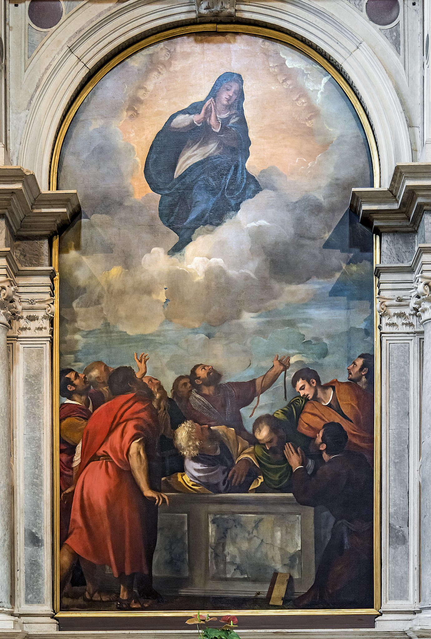 Tiziano, Assunzione della Vergine (1535; olio su tela, 394 x 222 cm; Verona, Duomo) Tiziano, Assunzione della Vergine (1535; olio su tela, 394 x 222 cm; Verona, Duomo)