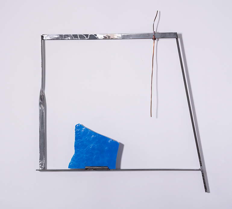 Valdi Spagnulo, Window to the Sea (2023; iron, copper wire, antique glass, blue paste, ca. 67 x 64 x 4 cm). Photo: A. Bellati