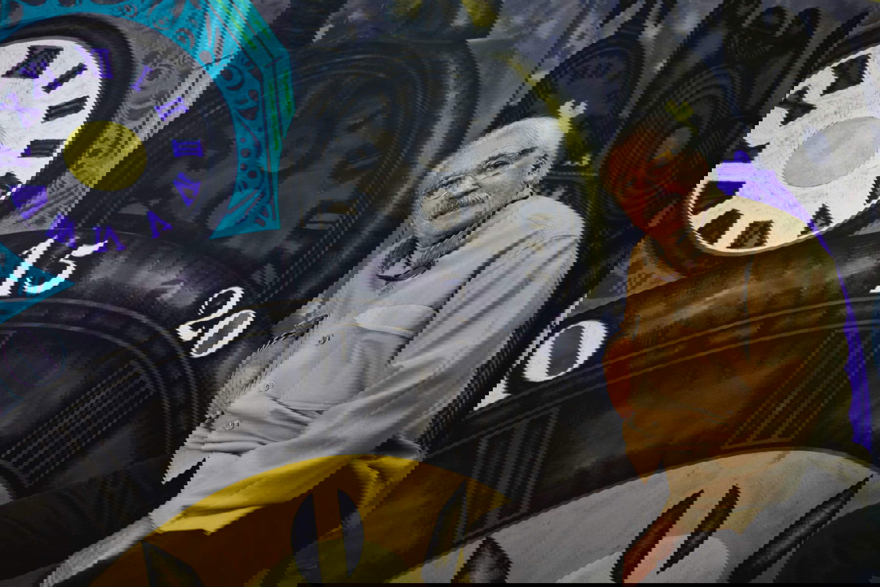 Concetto Pozzati in front of the painting Tempo sospeso. Photo: Vittorio Valentini