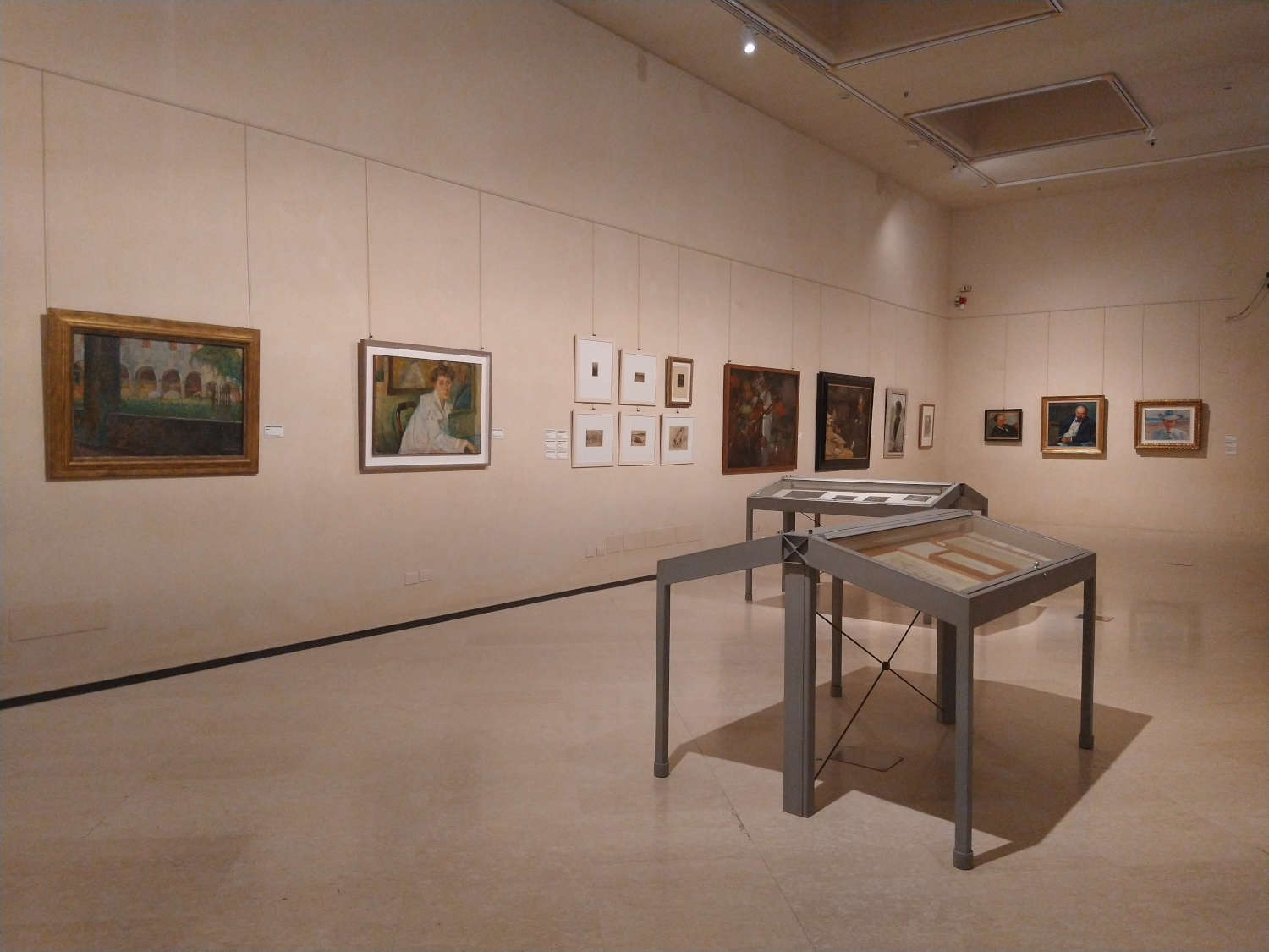 Allestimenti della mostra Boccioni prima del futurismo. Opere 1902-1910 Allestimenti della mostra Boccioni prima del futurismo. Opere 1902-1910