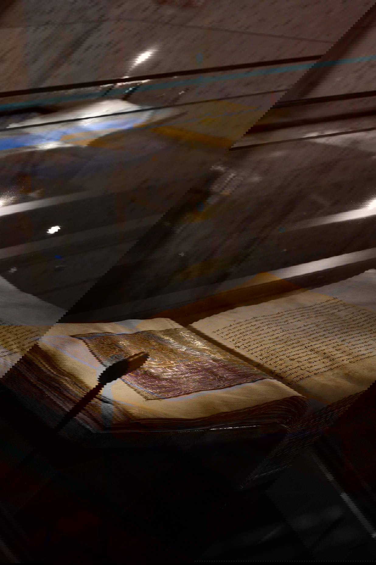 Nuevos espacios de exposición (en vitrina, código LXXXVII)