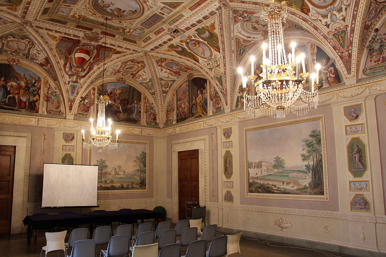 Villa Medicea del Poggio Imperiale, the Audience Hall of Maria Magdalena of Austria with frescoes by Matteo Rosselli. Photo: Francesco Bini