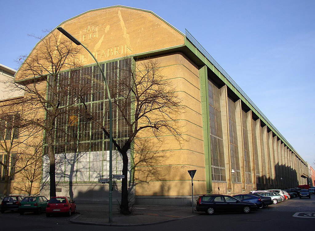 Peter Behrens, AEG turbine factory (1908). Photo: Doris Antony Peter Behrens, AEG turbine factory (1908). Photo: Doris Antony