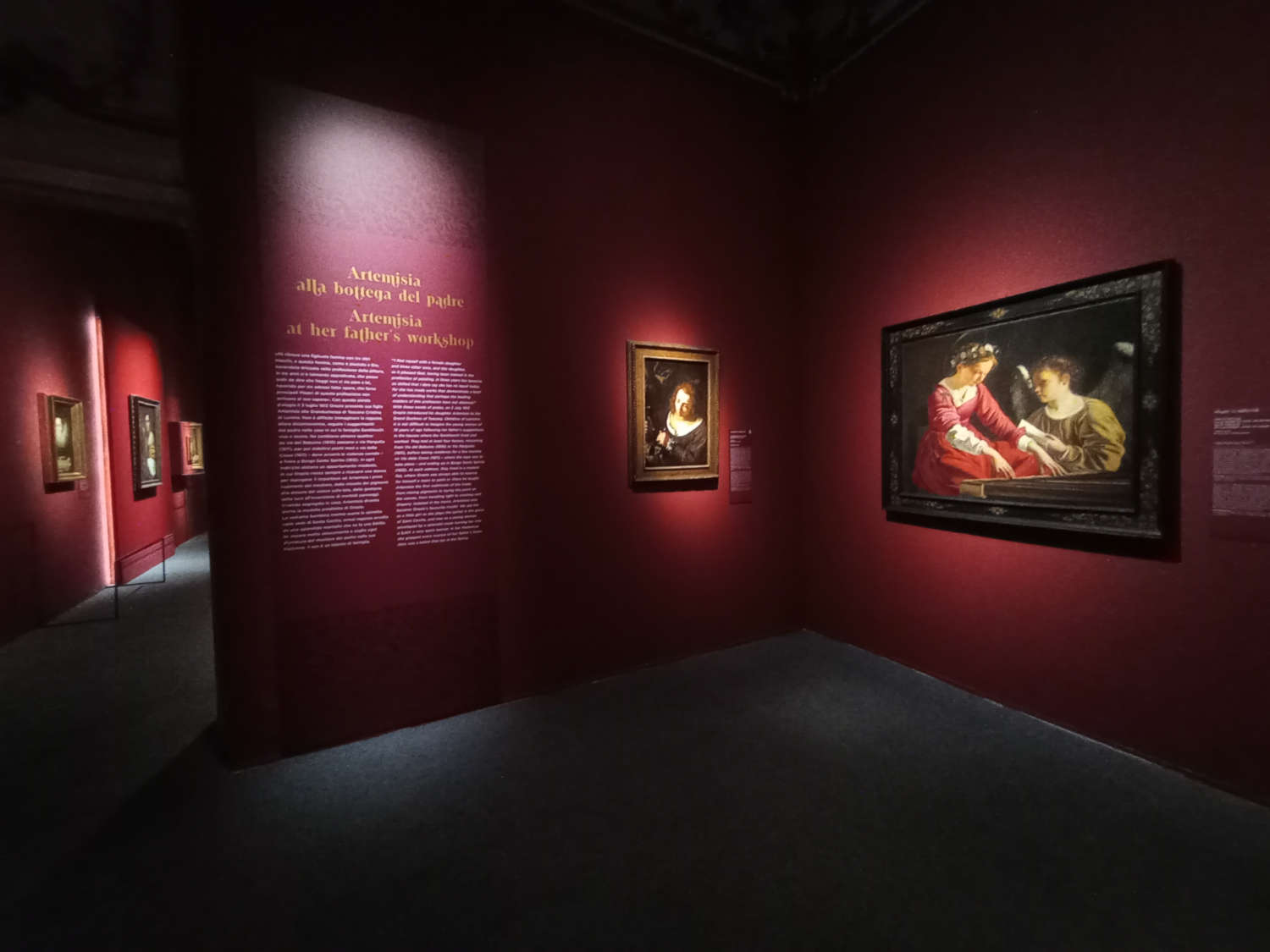 L'exposition Artemisia Gentileschi: Courage et Passion est mise en place