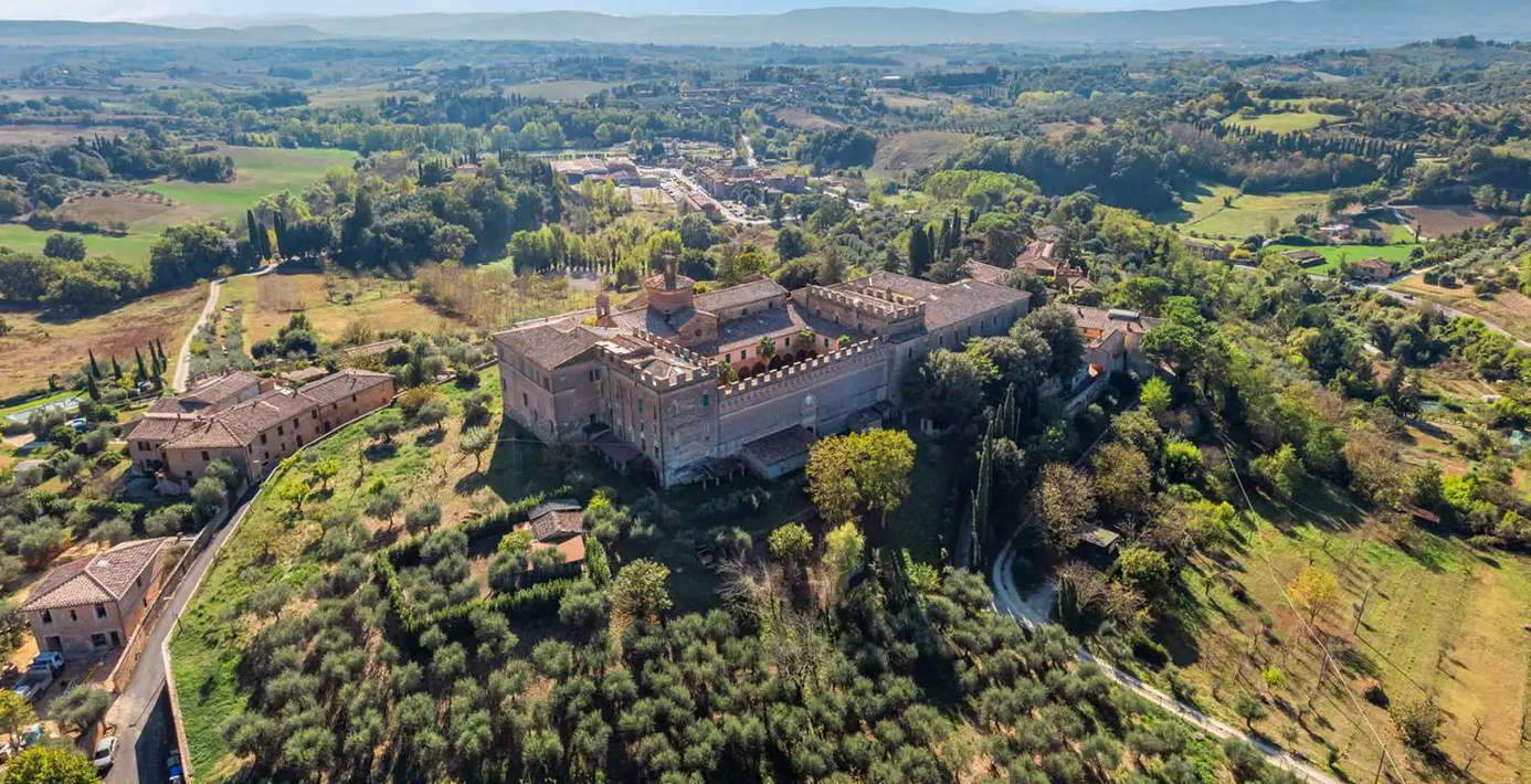 Siena, eine der ältesten Abteien der Toskana zu verkaufen