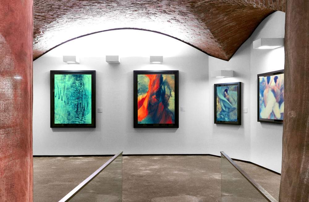 Alla Galleria Biffi Arte esposte nuove opere incentrate sullo studio della danza classica e contemporanea