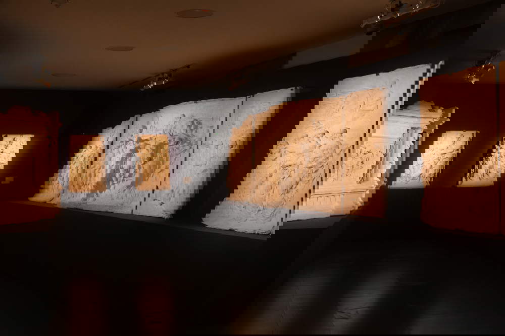 Exhibition set up The Goddess Rome and the Altar of the Fatherland. Photo by Paolo Roberto Santo