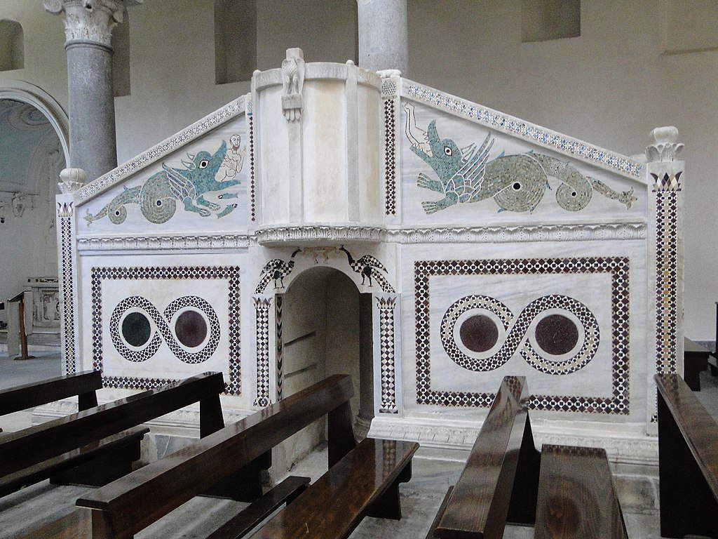 L'ambone dell'epistola. Foto: K. Weise L'ambone dell'epistola. Foto: K. Weise