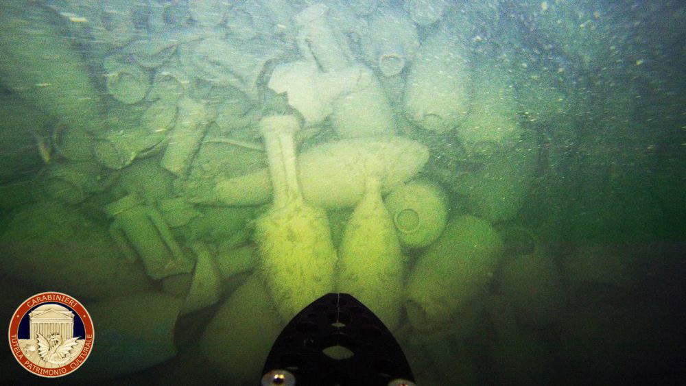 Civitavecchia, les carabiniers retrouvent l'épave d'un ancien navire romain en mer